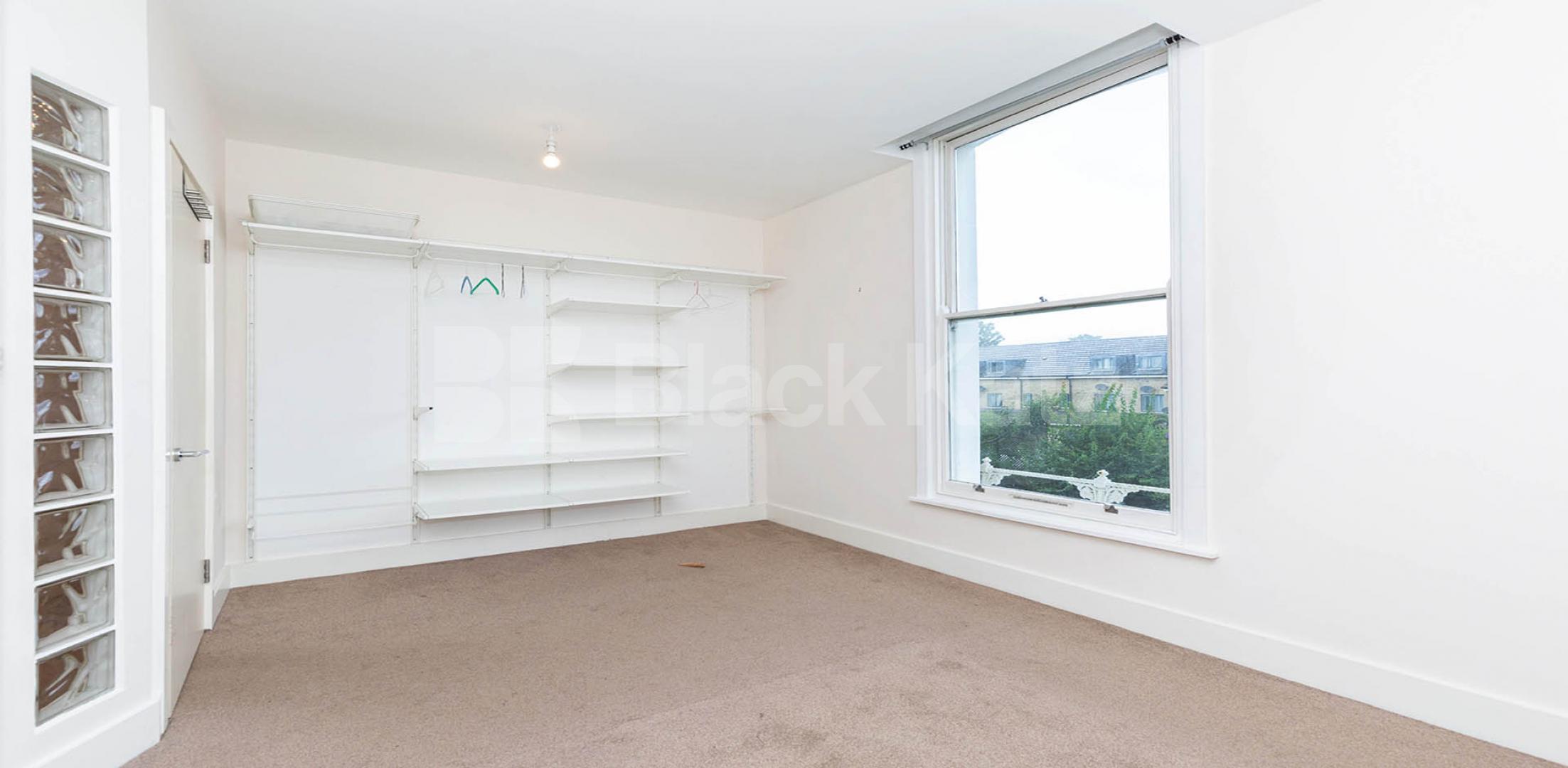 Located on a prime road in Hackney a spacious 1 bedroom property Goulton Road, Hackney Central